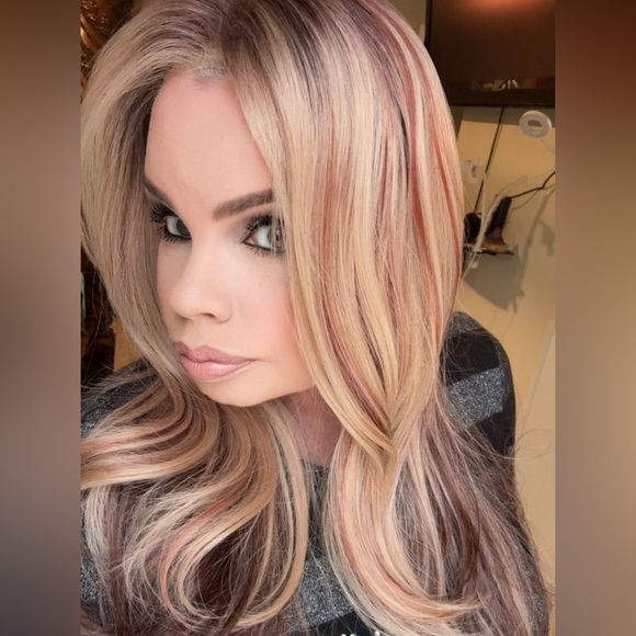 Chelsey smith cosmetics Meghan amber glow wig - Picture 12 of 16